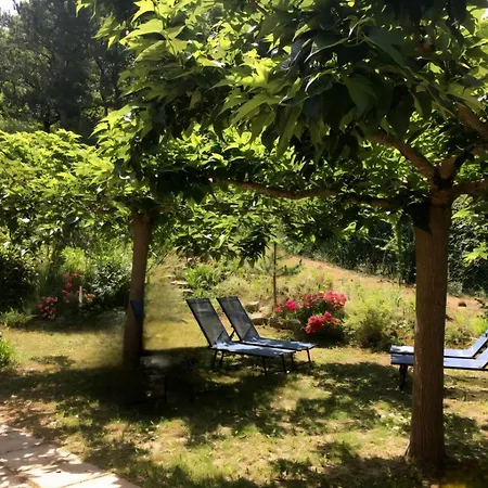 Hébergement de vacances Maison Provence T2 Avec Jardin Privé *