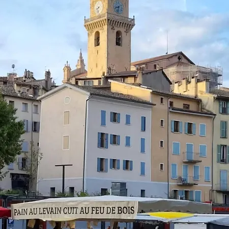 Maison Provence T2 Avec Jardin Privé * Le Chaffaut-Saint-Jurson